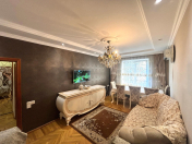 Satılır 3 otaqlı 90 m2 köhnə tikili Əhmədli m.