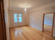 Satılır 5 otaqlı 120 m2 köhnə tikili Yasamal r.