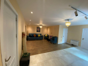 İcarəyə verilir 4 otaqlı 122 m2 köhnə tikili Xətai r.