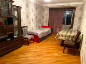 Satılır 2 otaqlı 65 m2 köhnə tikili Azadlıq prospekti m.