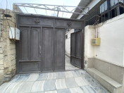 Satılır 3 otaqlı 1.5 m2 həyət evi Bakıxanov