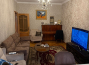 Satılır 3 otaqlı 90 m2 köhnə tikili Atatürk parkı