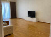 İcarəyə verilir 3 otaqlı 140 m2 yeni tikili 28 May m.