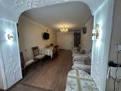 Satılır 4 otaqlı 95 m2 köhnə tikili Nizami r.