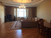 İcarəyə verilir 3 otaqlı 230 m2 yeni tikili Hüseyn Cavid parkı