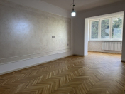 Satılır 3 otaqlı 100 m2 köhnə tikili İçəri Şəhər m.