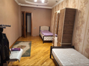 İcarəyə verilir 3 otaqlı 110 m2 yeni tikili B.Ə.Ə