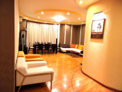 Satılır 4 otaqlı 149 m2 yeni tikili Dövlət İdarəçilik Akademiyası