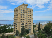 İcarəyə verilir 3 otaqlı 103 m2 köhnə tikili İçəri Şəhər m.