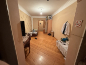 Satılır 2 otaqlı 40 m2 köhnə tikili Azadlıq prospekti m.