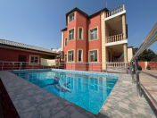 Satılır 7 otaqlı 330 m2 bağ evi Novxanı