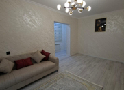 Satılır 2 otaqlı 65 m2 köhnə tikili Xalqlar Dostluğu m.