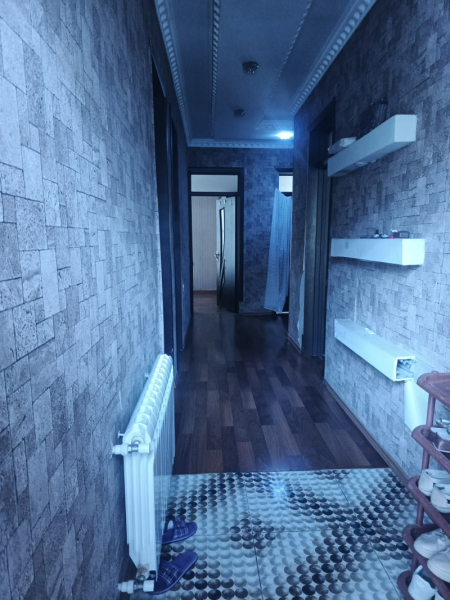 Satılır 10 otaqlı 320 m2 yeni tikili Xırdalan