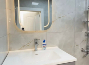 Satılır 3 otaqlı 75 m2 köhnə tikili Qara Qarayev m.