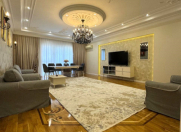 Satılır 4 otaqlı 220 m2 yeni tikili 28 May m.