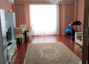 Satılır 3 otaqlı 140 m2 yeni tikili Badamdar