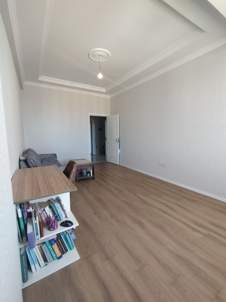 Satılır 2 otaqlı 58 m2 yeni tikili Saray