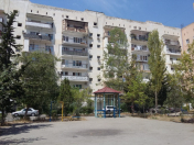 Satılır 5 otaqlı 140 m2 yeni tikili Şah İsmayıl Xətai m.