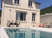 İcarəyə verilir 6 otaqlı 180 m2 həyət evi Qəbələ