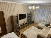 Satılır 3 otaqlı 70 m2 köhnə tikili Həzi Aslanov