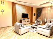 İcarəyə verilir 3 otaqlı 130 m2 yeni tikili Azərbaycan Dillər Universiteti