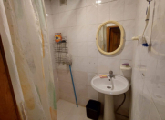 Satılır 2 otaqlı 45 m2 köhnə tikili Yasamal r.