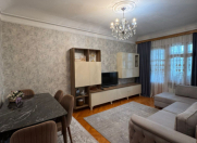 Satılır 3 otaqlı 90 m2 köhnə tikili Azadlıq prospekti m.