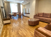 İcarəyə verilir 3 otaqlı 145 m2 yeni tikili 8 Noyabr m.