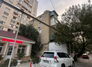 Satılır 2 otaqlı 50 m2 köhnə tikili İnşaatçılar m.