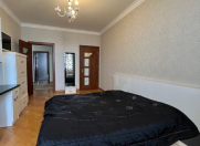 Satılır 3 otaqlı 120 m2 yeni tikili Əhmədli m.