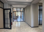 İcarəyə verilir 8 otaqlı 280 m2 ofis Azadlıq prospekti m.
