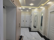 Satılır 4 otaqlı 110 m2 köhnə tikili Xalqlar Dostluğu m.