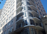 Satılır 6 otaqlı 200 m2 obyekt Nəsimi bazarı