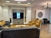 Satılır 4 otaqlı 195 m2 yeni tikili İçəri Şəhər m.