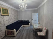 Satılır 2 otaqlı 70 m2 köhnə tikili Xalqlar Dostluğu m.