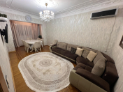 Satılır 4 otaqlı 110 m2 köhnə tikili Gənclik m.