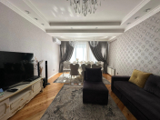 Satılır 3 otaqlı 120 m2 yeni tikili 28 May m.