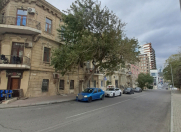 Satılır 3 otaqlı 83 m2 köhnə tikili İçəri Şəhər m.