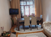 Satılır 2 otaqlı 65 m2 köhnə tikili Əhmədli m.