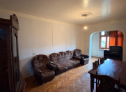 Satılır 3 otaqlı 80 m2 köhnə tikili Əhmədli m.