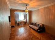 Satılır 2 otaqlı 70 m2 köhnə tikili Gənclik m.