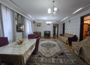 Satılır 4 otaqlı 220 m2 həyət evi Qaraçuxur