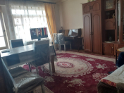 İcarəyə verilir 3 otaqlı 80 m2 köhnə tikili Gənclik m.