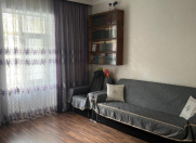 Satılır 3 otaqlı 80 m2 köhnə tikili Sahil m.