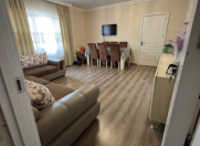 Satılır 5 otaqlı 135 m2 köhnə tikili Şah İsmayıl Xətai m.