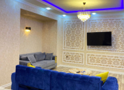 İcarəyə verilir 3 otaqlı 150 m2 yeni tikili 8 Noyabr m.