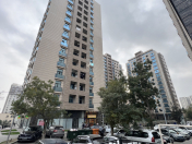 Satılır 4 otaqlı 120 m2 yeni tikili 28 May m.