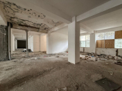 Satılır 1 otaqlı 610 m2 obyekt Elmlər Akademiyası m.