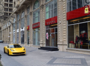 Satılır 3 otaqlı 305 m2 yeni tikili 28 May m.