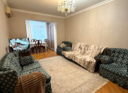 Satılır 3 otaqlı 70 m2 köhnə tikili Nizami r.